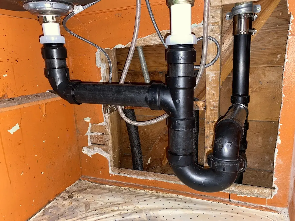 Professional Pipe Bursting equipment and tools on the job in Pine Manor